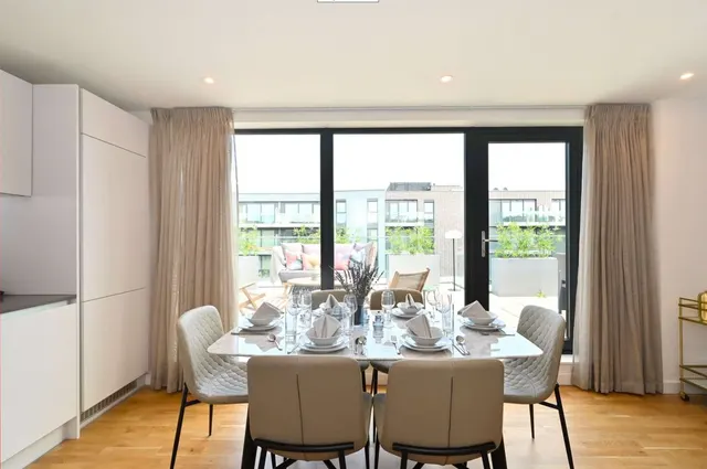 Hawthorne Crescent, London, SE10, photo 2