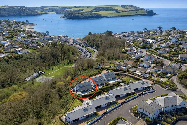 Spinnaker Drive, St Mawes, TR2, photo 2