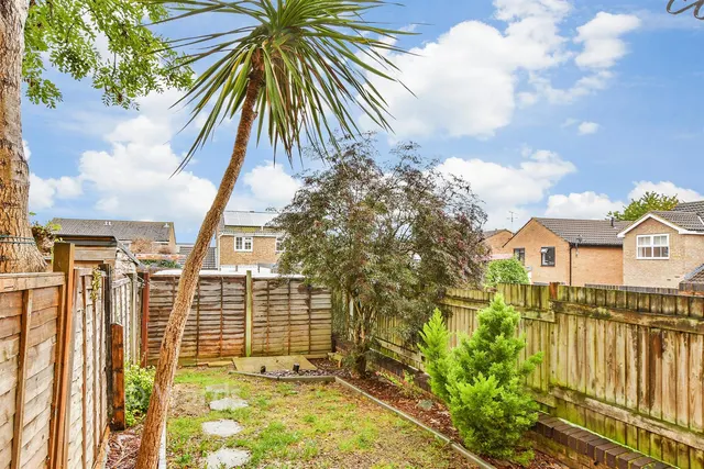 Gatcombe Close, Walderslade, ME5, photo 3
