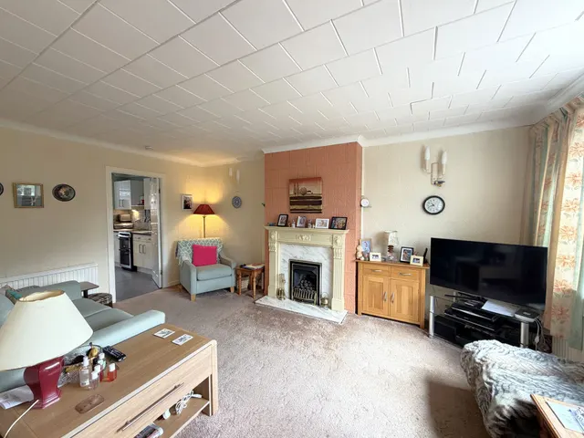 Astley Close, Warrington, photo 2