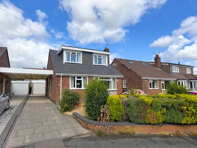 Astley Close, Warrington, photo 1