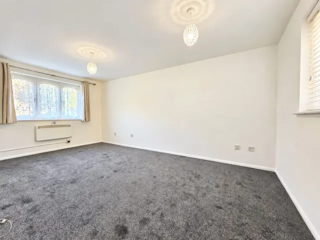 Sandon Close, Rochford, SS4, photo 2