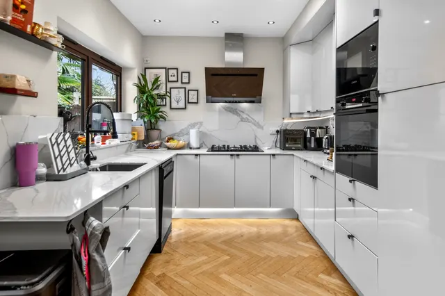 Empire Road, Greenford, UB6, photo 3