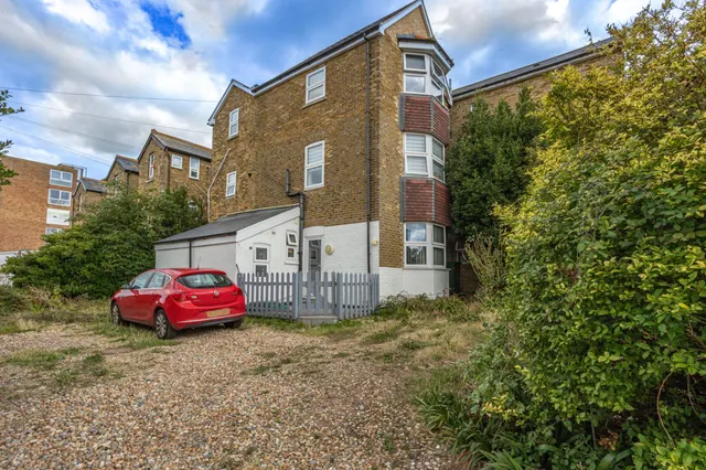 Ethelbert Road, Birchington, CT7, photo 1