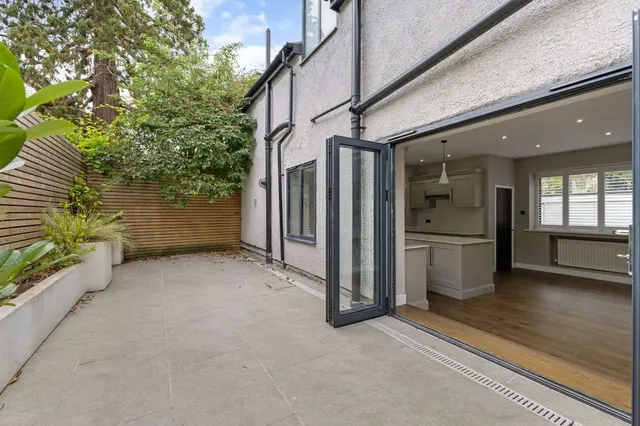 Photo 2 — Clifton Down, Clifton, Bristol, BS8 3HU
