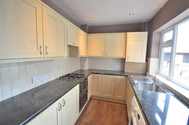 Elm Grove, Sale, photo 3