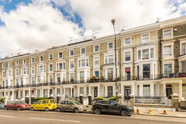 London, W14, photo 1