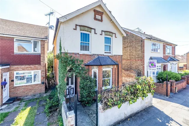 Chantry Road, Chertsey, Surrey, KT16, photo 1
