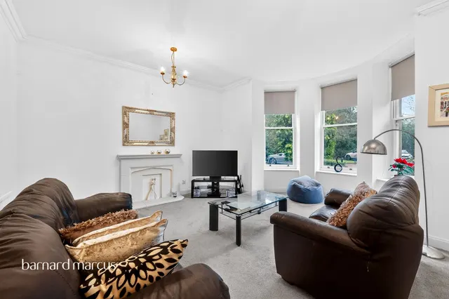 Photo 2 — Grove Close, Epsom