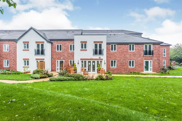 Poachers Way, Thornton-Cleveleys, FY5, photo 1