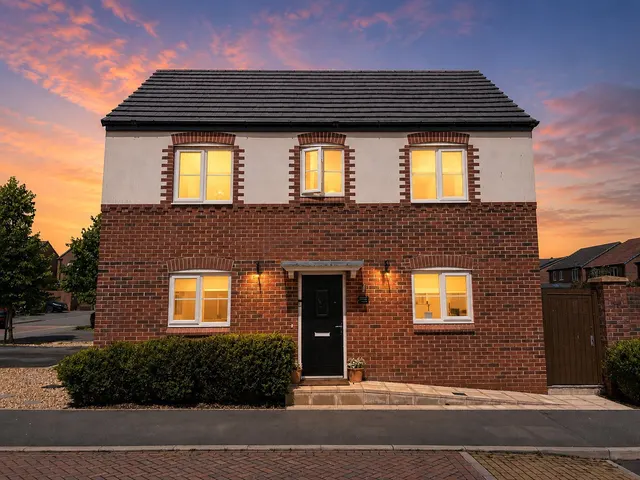 Grove Avenue, Winsford, Cheshire, CW7, photo 1