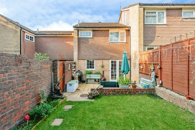 Rydal Close, Ifield, RH11, photo 2