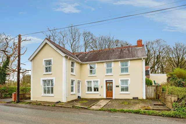 Blaen-Cil-Llech, Newcastle Emlyn, photo 1