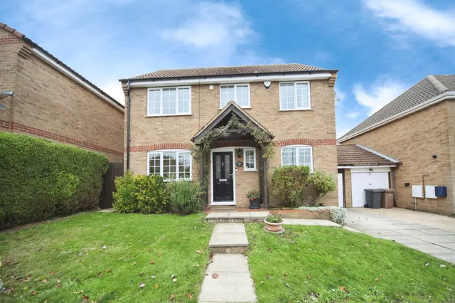 Tylers Mead, Luton, LU2, photo 1