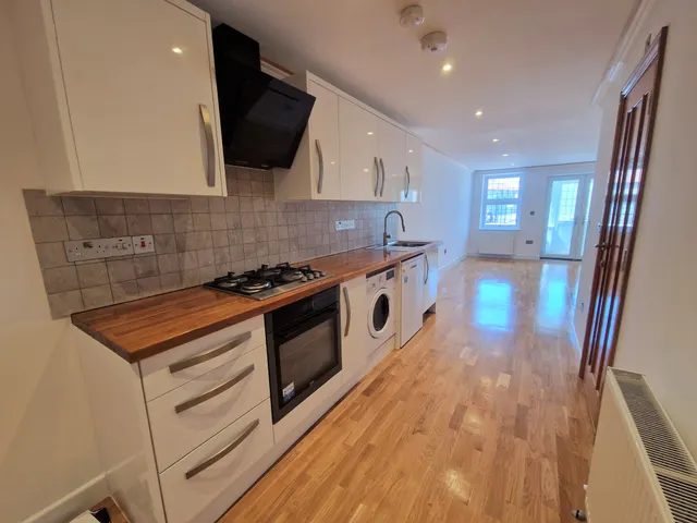 Newington Road, Ramsgate, CT12, photo 3