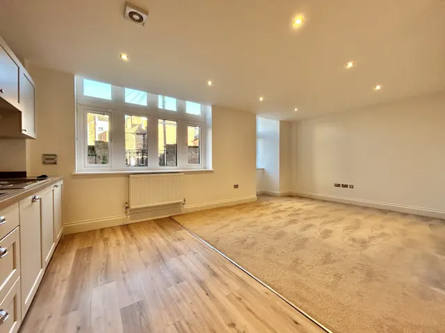Middleton House, St Marys Gate, DE1, photo 2