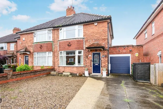 Gower Road, York, photo 1