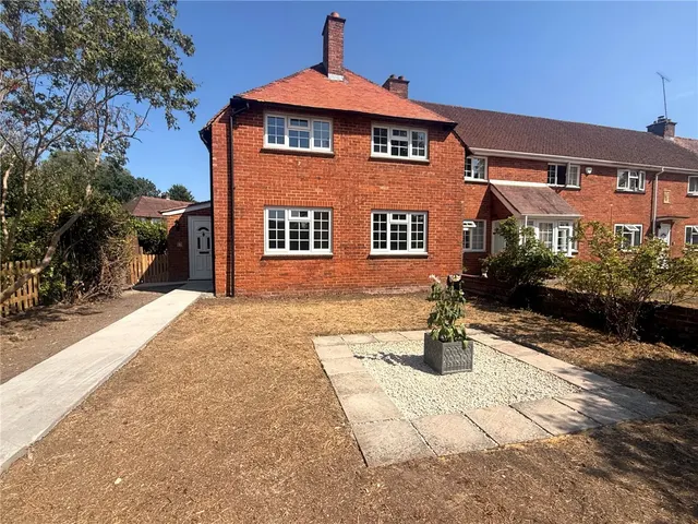 Lansdowne Close, Romsey, Hampshire, SO51, photo 1