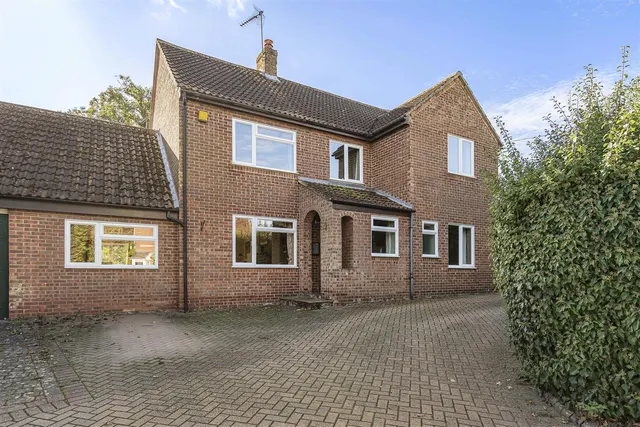 4 bedroom property, Evergreen Lane, Great Bradley, CB8
