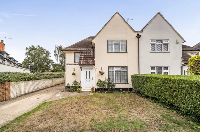 Barnehurst Close, DA8, photo 1