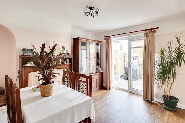 Photo 2 — Ash Tree Close, Croydon, Croydon, CR0 7SR
