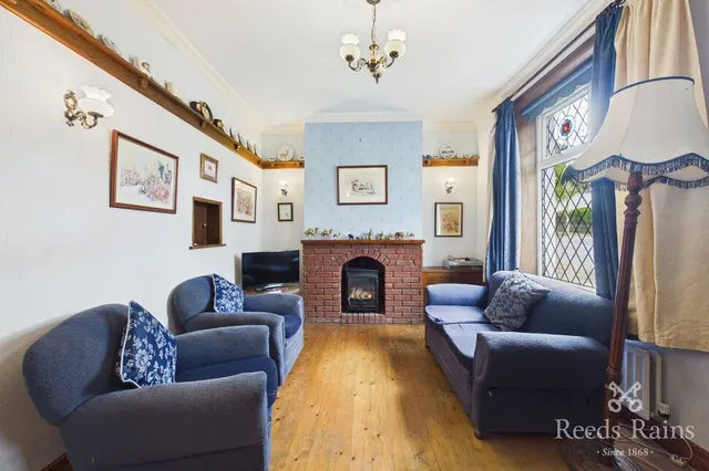 Photo 2 — Glen View Road, Burnley, Lancashire, BB11