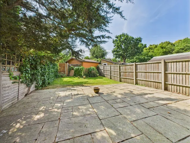 St. Marys Road, Langley, SL3, photo 2