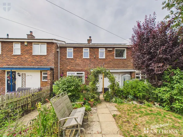 Linnet Drive, Westcott, Aylesbury, HP18 0PB, photo 1