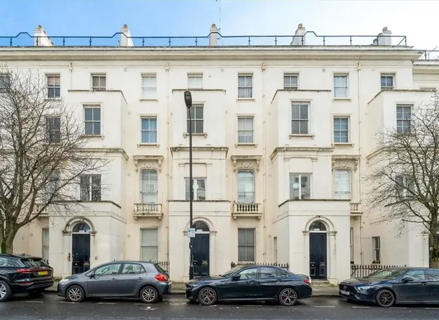 Porchester Square, London, W2, photo 1