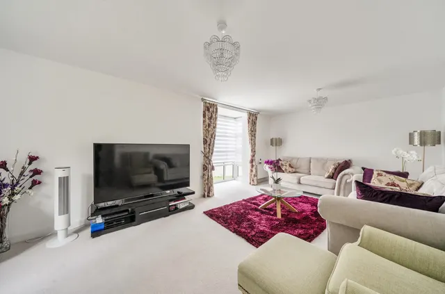 Photo 3 — Baker Crescent, Wokingham, Berkshire, RG40 1GR