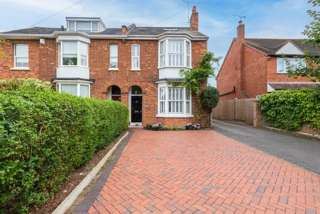 Tachbrook Road, Leamington Spa, photo 1