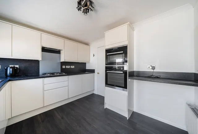 Long Furlong Park, Gloucestershire, Gotherington, GL52 9FA, photo 1