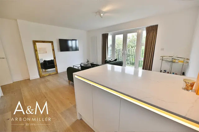 Cannonhall Court Netley Road, Essex Newbury Park, IG2, photo 3