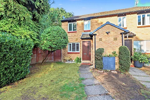Hallington Close, Woking, GU21, photo 1