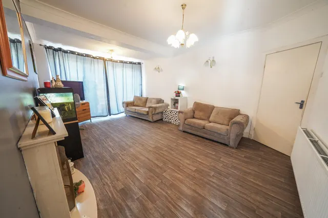 Lon Bedwen, Swansea, SA2, photo 3