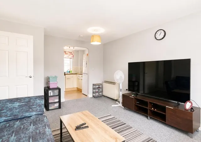 Photo 2 — Ellworthy Court, Frome, Somerset BA11 5HT