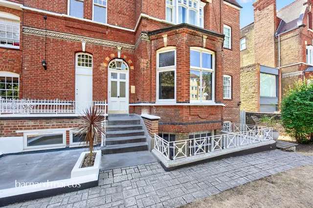Cambalt Road, London, photo 1