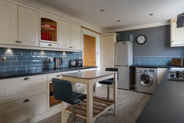 Elmlea Avenue, Fremington, EX31, photo 3