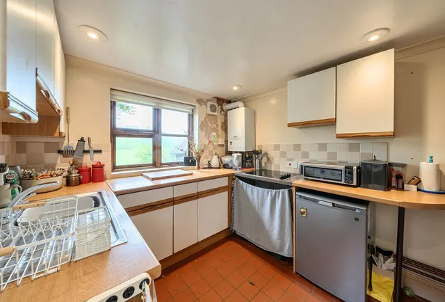 Photo 2 — Marlborough Road, Oxford, OX1 4LU