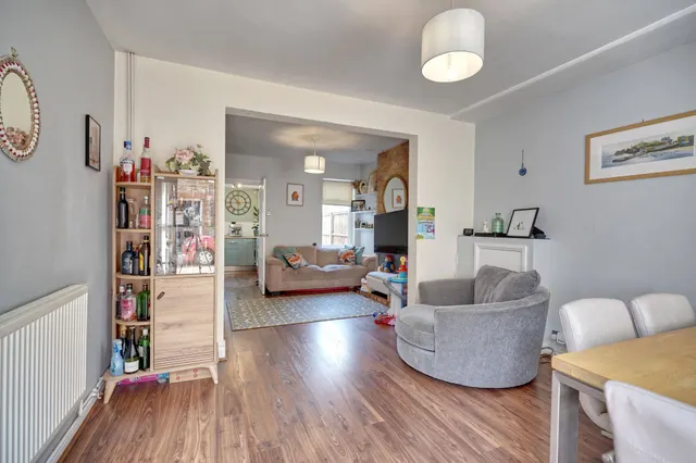 Sidney Terrace, Bishop's Stortford, CM23, photo 2