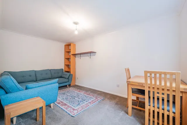 Hilders Farm Close, Crowborough, TN6, photo 3