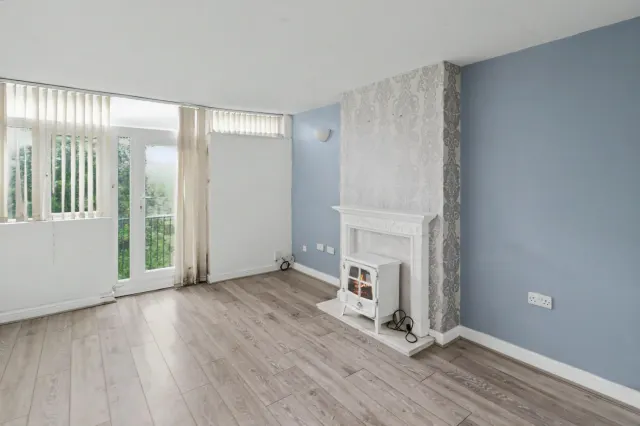 Newbridge Crescent, Wolverhampton, photo 3