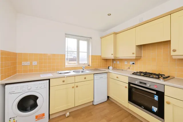 Photo 2 — Collett Road, Ware
