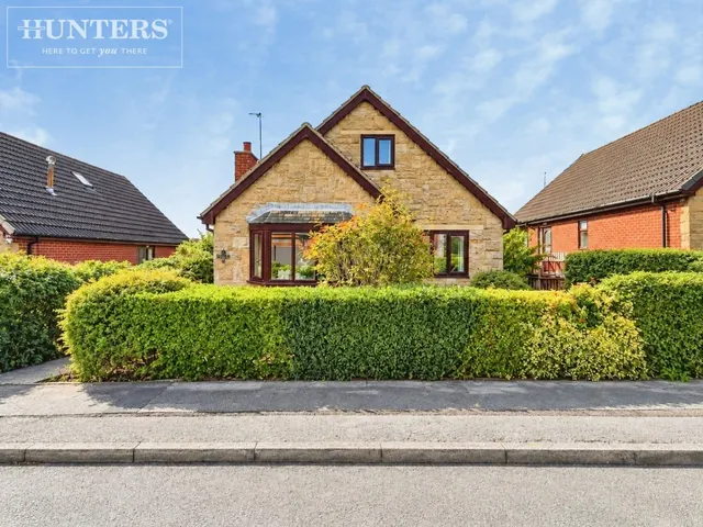 Pendlebury Grove, Hoyland, S74, photo 1