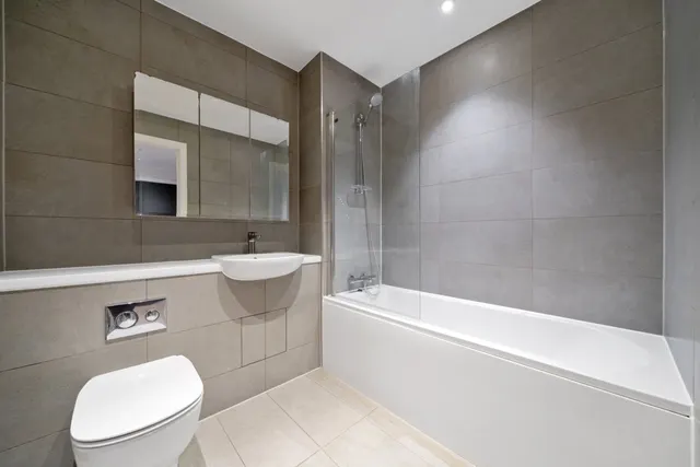 Parkes Street, London, E20, photo 3