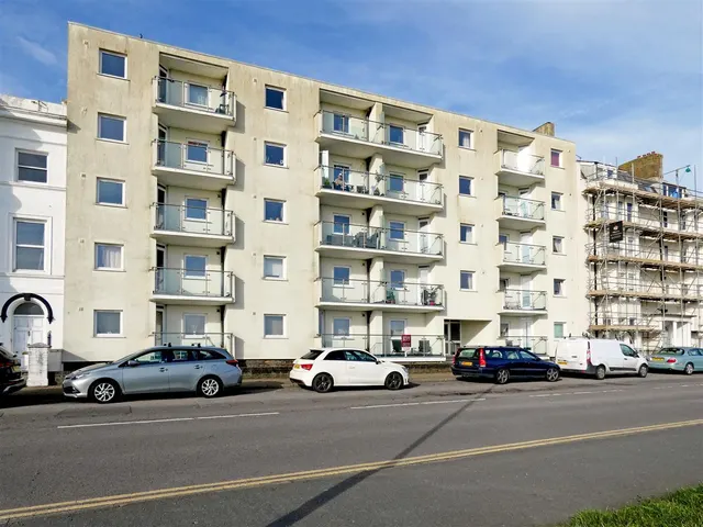 South Terrace, Littlehampton, photo 1