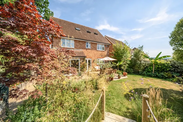 Maple Close, Tonbridge, TN10, photo 2