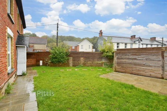 School Green Road, Freshwater, PO40, photo 2