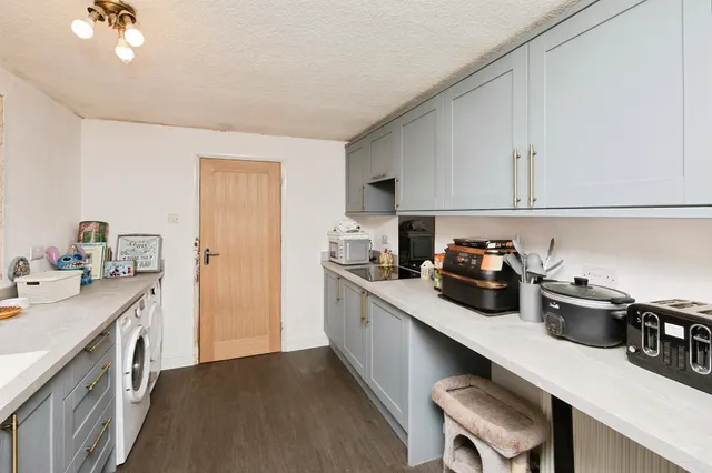 Howitt Street, Heanor, DE75, photo 3