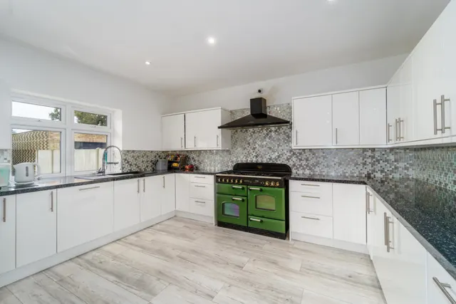 Chalmers Road, Ashford, photo 3